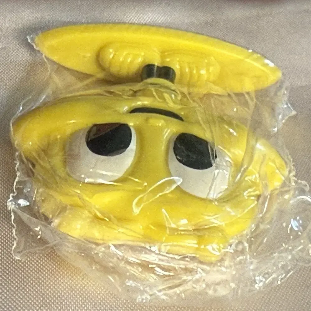 Buzz the Honey Bee General Mills Cereal Squad Toy Prize Honey Nut Cheerios